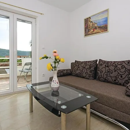 Apartment Beautiful In Poljica With Wifi