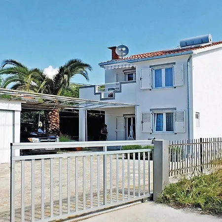 Apartment Beautiful In Poljica With Wifi